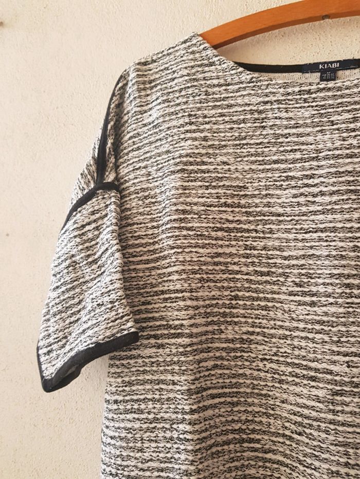 Top court gris chiné avec filaments argentés - photo numéro 3