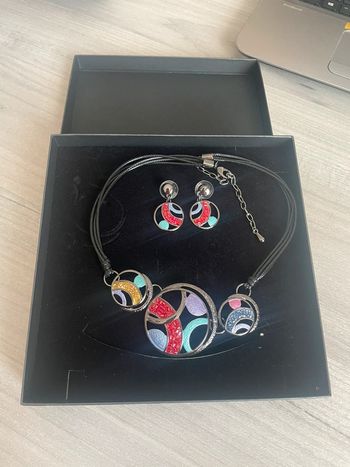 Parure collier + boucles d’oreilles