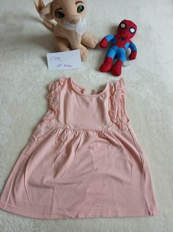 Tee shirt blouse sans manche tres bon état 12 mois fille 