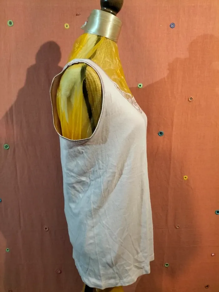 Débardeur taille 50/52 - photo numéro 3