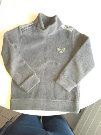 Pull ikks 6 ans