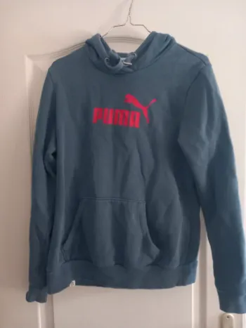 Sweat à capuche Puma taille 42 mais plutôt 38/40