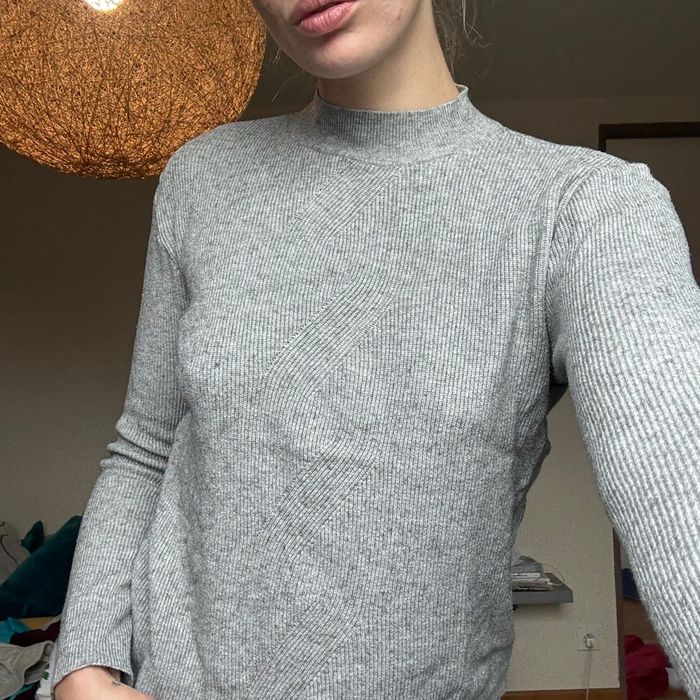 Pull gris - photo numéro 2