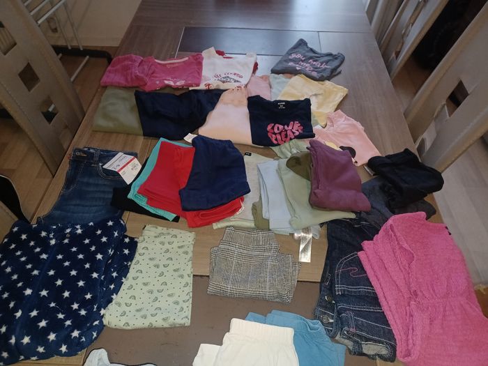 Lot vêtements fille 5ans et 6ans