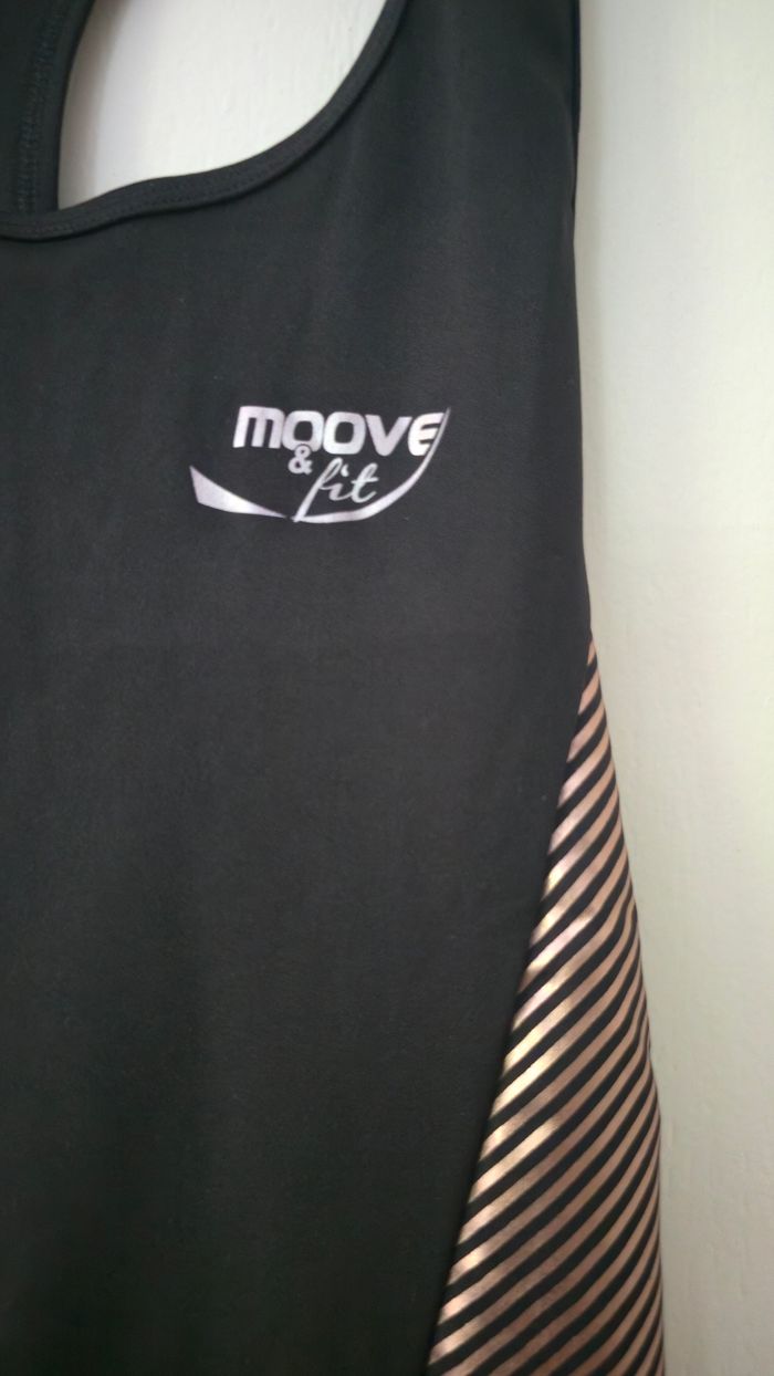 Haut de sport - photo numéro 3