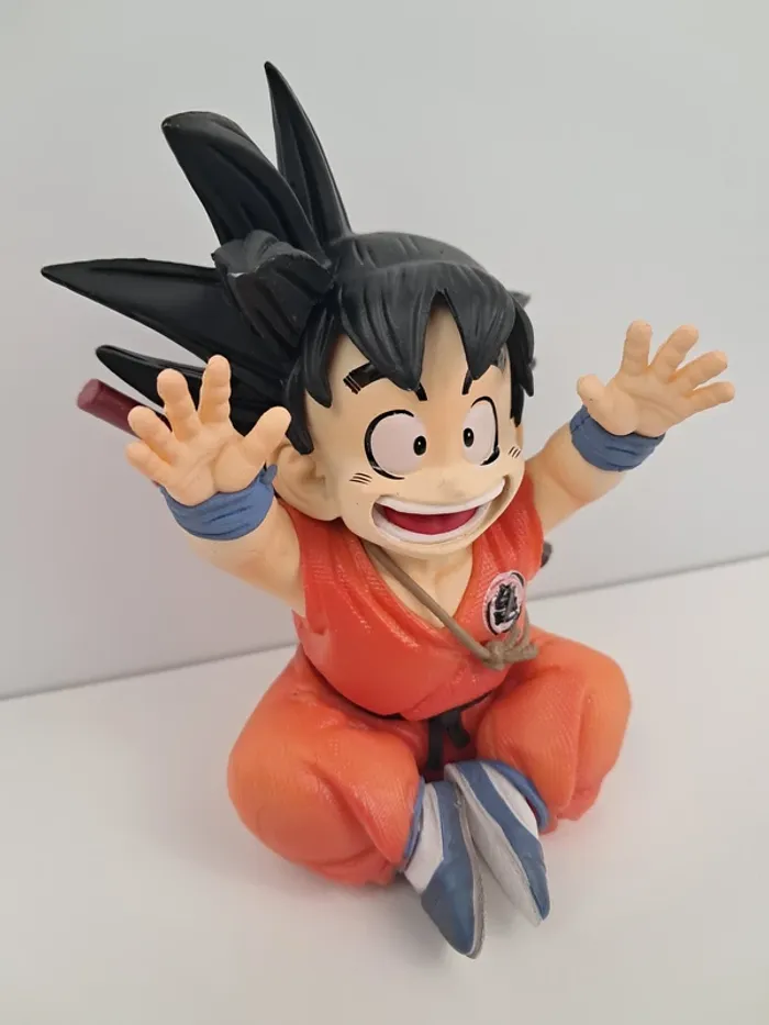 Figurine Son Goku Enfant avec les 7 boules de crystal - Dragon Ball - photo numéro 4