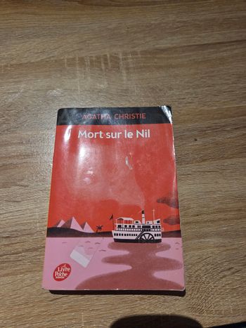 Livre mort sur le nil