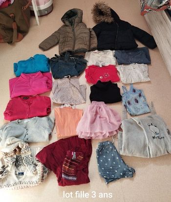 Lot fille 3 ans 