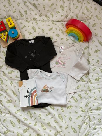 lot de 3 bodys manches longues 6 mois petit bateau et baby club