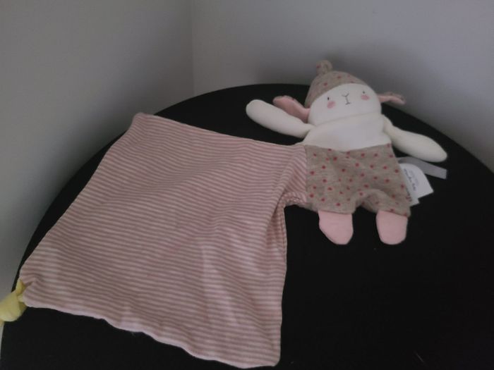 Lapin MOULIN ROTY "Lulu" doudou Les Petits Dodos non utilisé - photo numéro 4