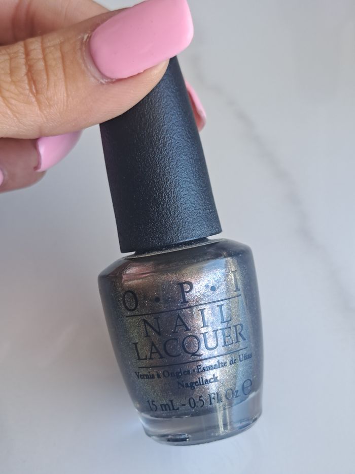 ✨ VERNIS OPI – THE WORLD IS NOT ENOUGH ✨ - photo numéro 1