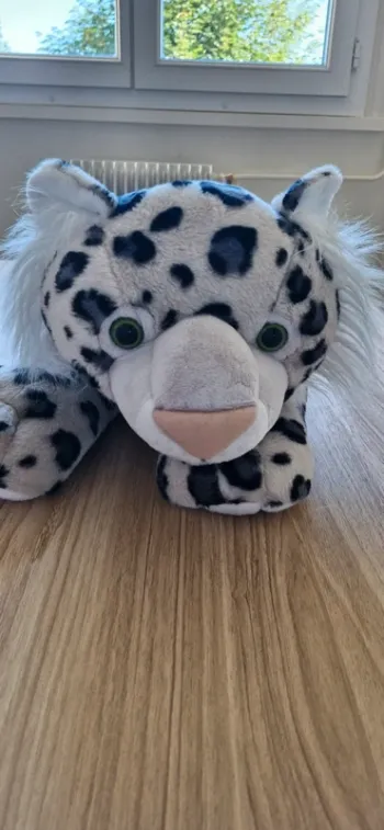 Peluche panthère des neiges