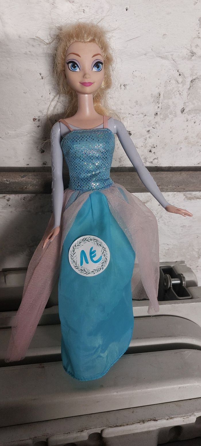 Reine des neiges barbie