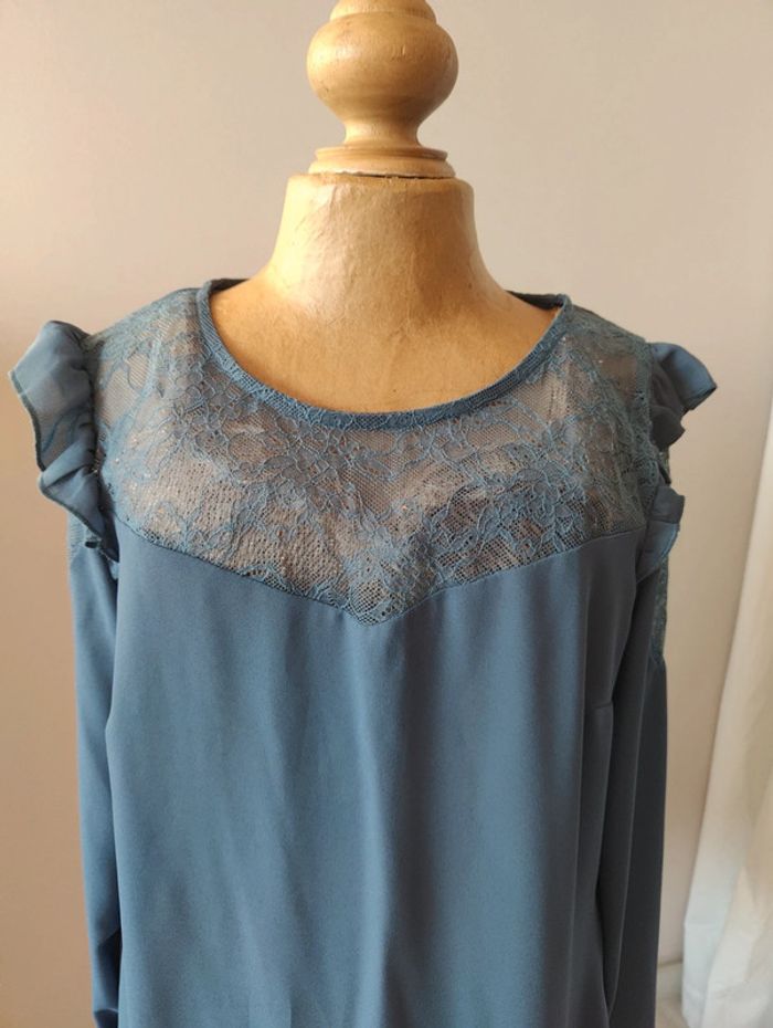 Blouse avec dentelle - photo numéro 2