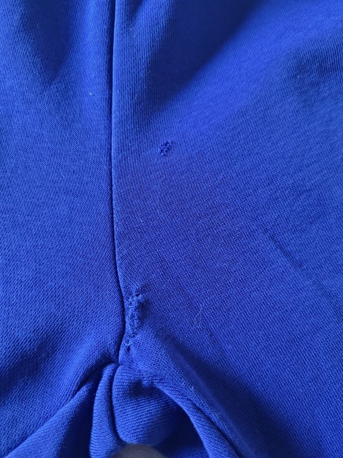 ensemble jogging lacoste 10ans  (25e) - photo numéro 9