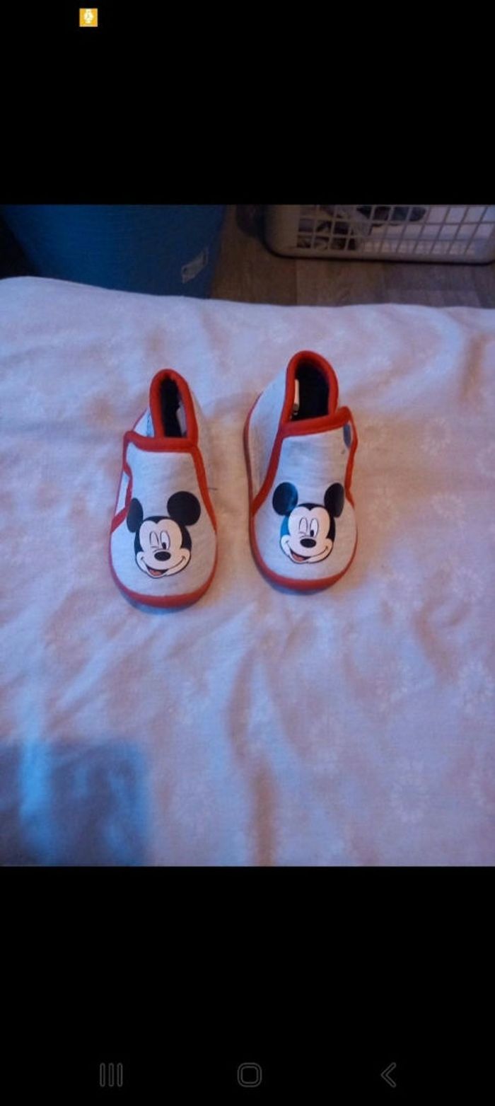 Pantoufles Mickey