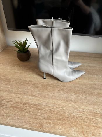 Petite Bottine grise large petit talon taille 37 primark