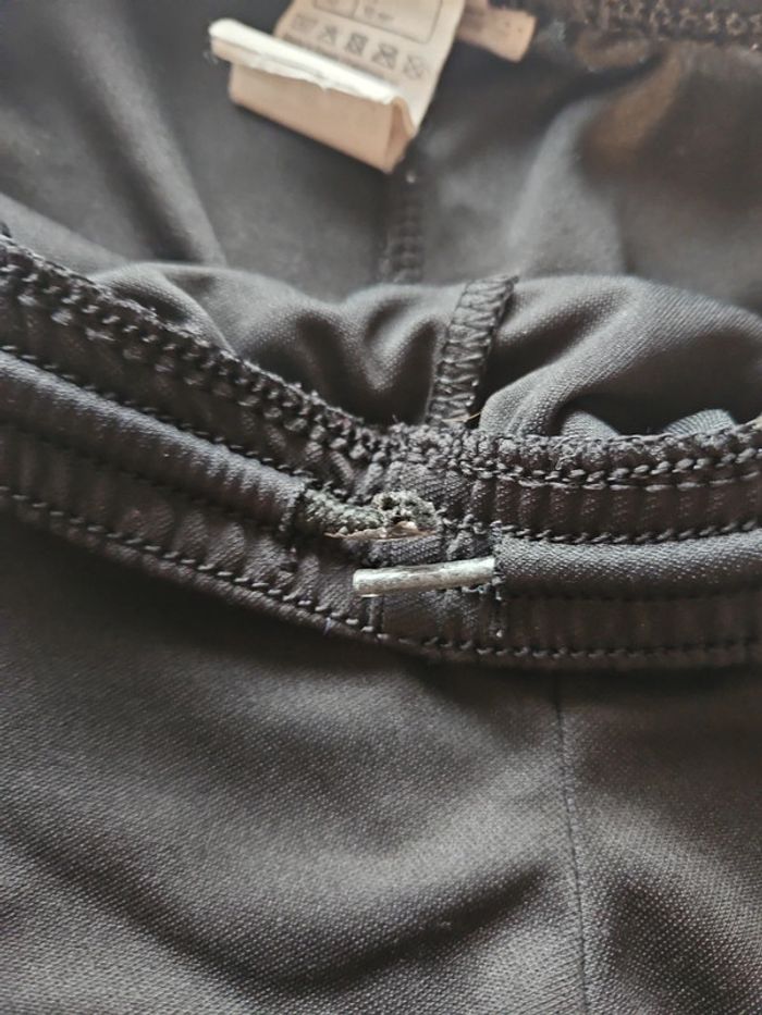 Lot 2 shorts decathlon 10 ans - photo numéro 6