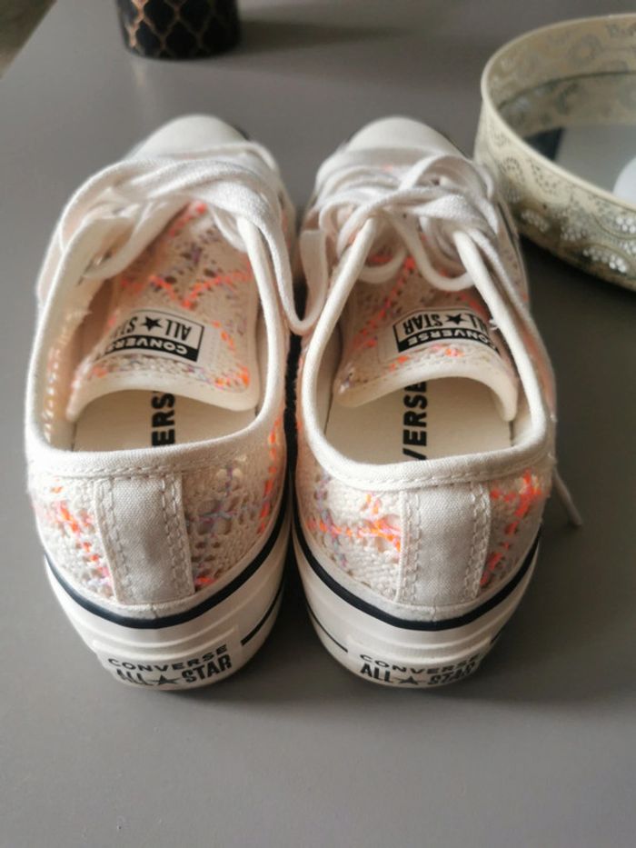 Converse - photo numéro 4