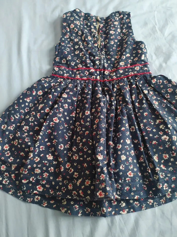 Robe 5 ans - photo numéro 2