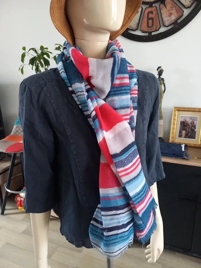 Foulard femme rouge et bleu - photo numéro 6