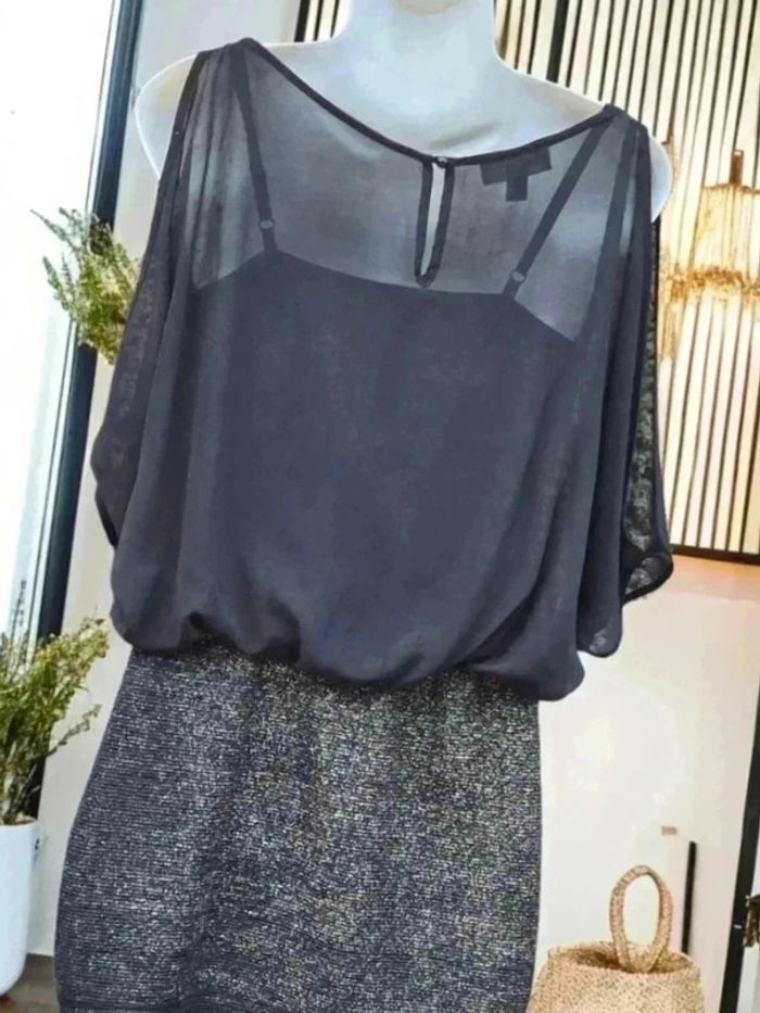 Robe courte 🌹 M 🌹noir et argent - photo numéro 2