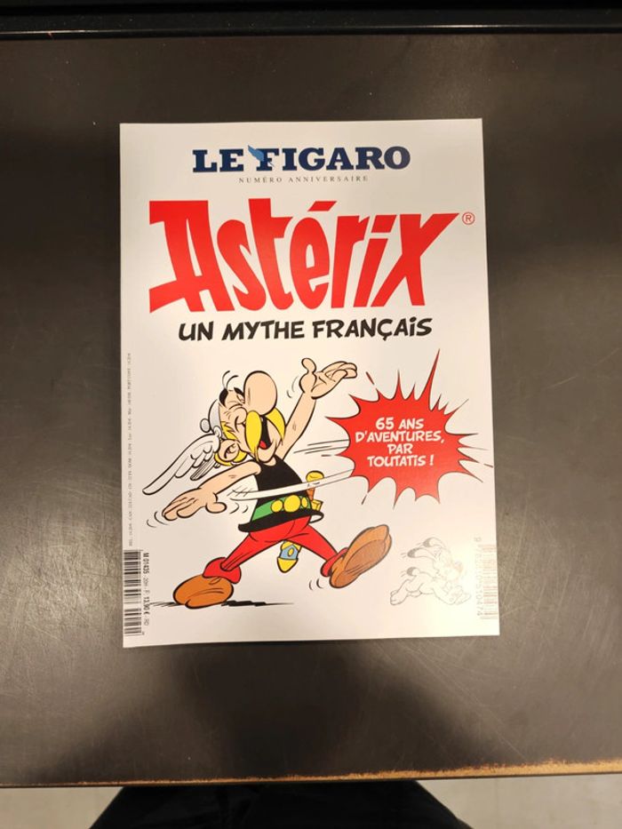 Le figaro hs : Asterix Neuf