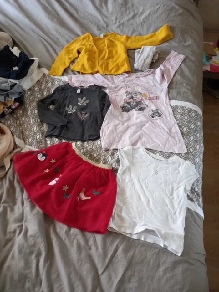 Lots de vêtements fille