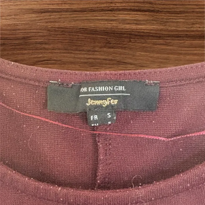 Robe bordeaux - photo numéro 3