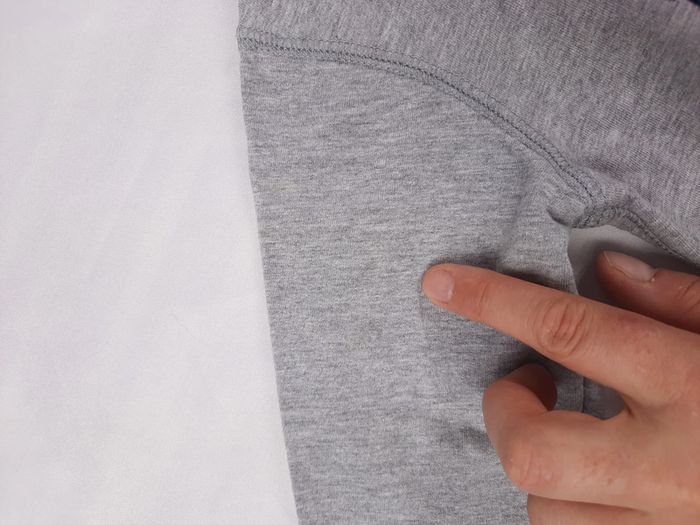 lots de 2 tee shirt et un pull avec petites taches in extenso et Tex, 3 ans - photo numéro 3