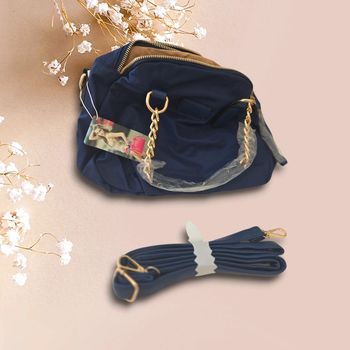 Sac à main ou bandoulière bleu moyen avec chaînette