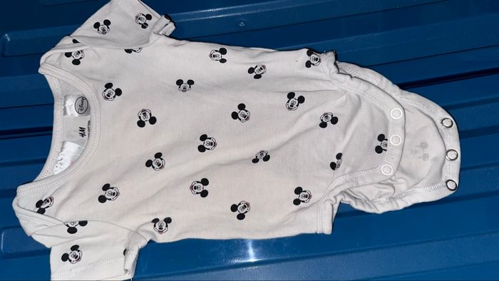 Lot vêtement 0-1mois - photo numéro 4