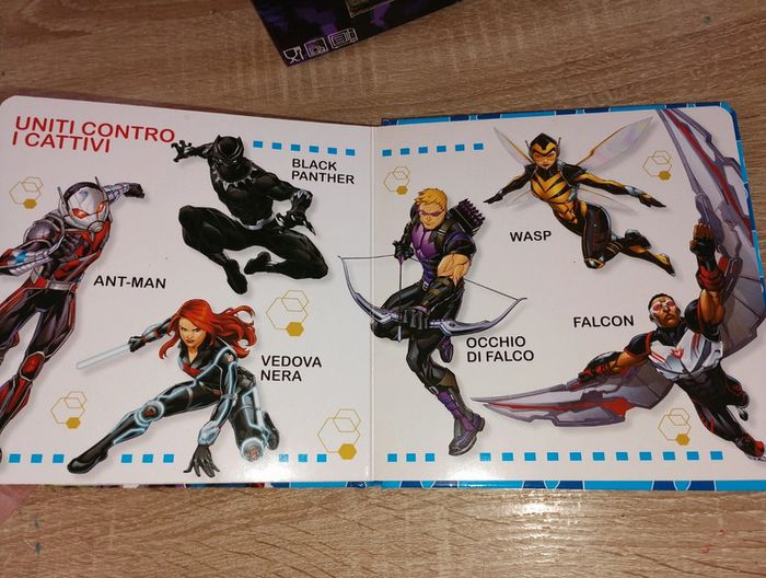 Livre avec 4 puzzles Marvel Avengers - photo numéro 7