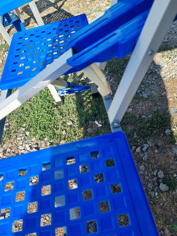 Table de camping pliante 4 places bleu vintage - photo numéro 4