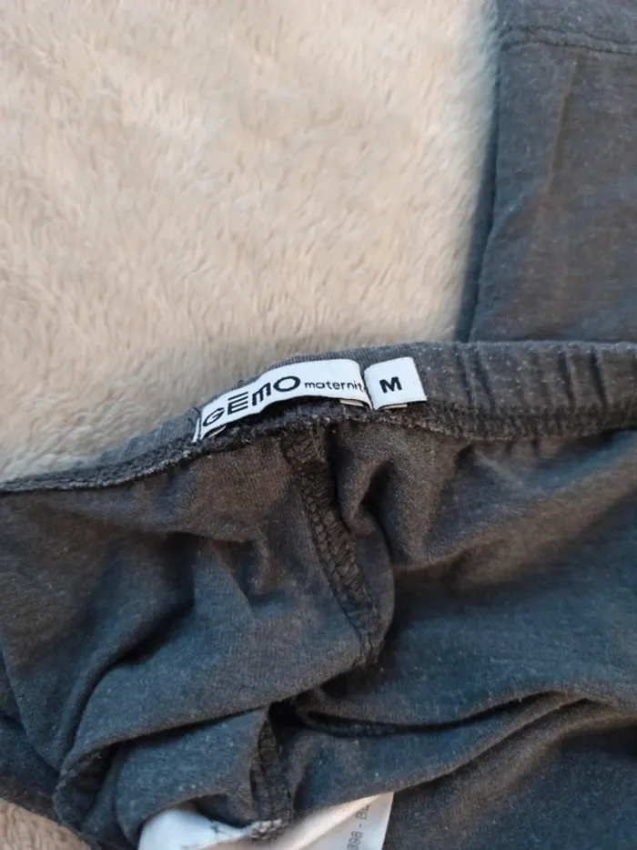 Lots 2 pantalons grossesses - photo numéro 2