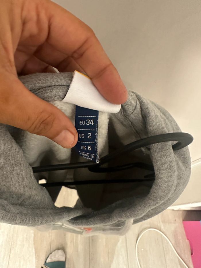 Sweat Ellesse gris à capuche – taille 34, style sportif - photo numéro 7