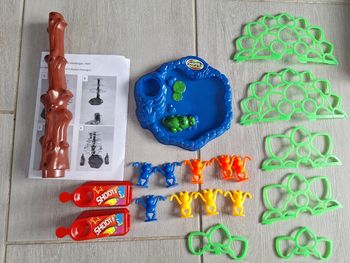 Jeu de singes sauteurs