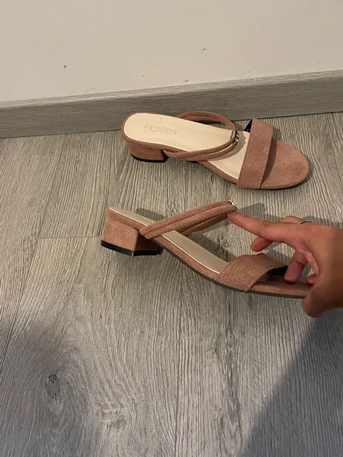 mules à talons roses/nude - talon 4 cm - taille 40 - photo numéro 3