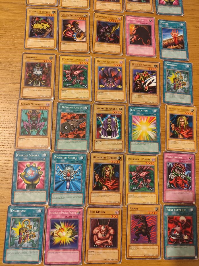 Lot 40 cartes Yu-gi-oh DDK deck demarrage kaiba 2002 - photo numéro 2