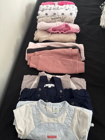 Lot vêtements filles 1 mois