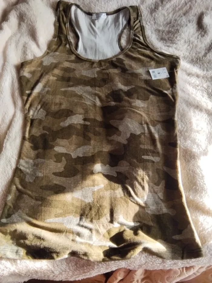 Débardeur Marque Ardene basic (A205)