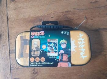Jeu et sacoche naruto.