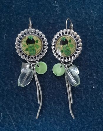 Boucles d'oreilles dormeuses vertes
