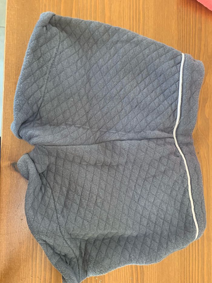 Short gris - photo numéro 2