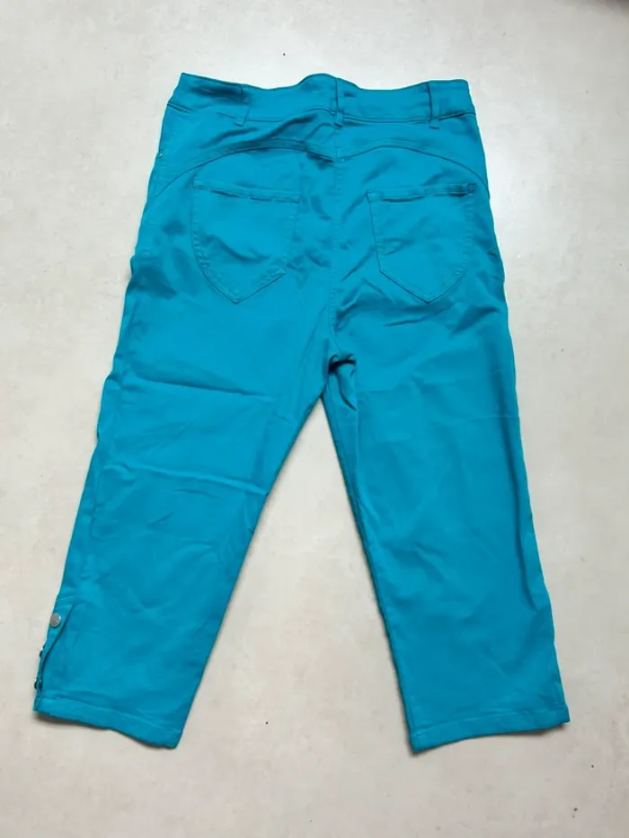 Pantacourt bleu femme taille 40 pause café - photo numéro 2