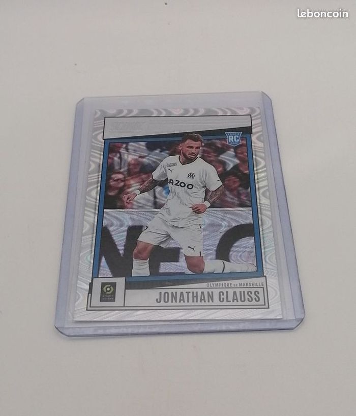 Carte Panini score Ligue 1 2022-23 Rookie Card Swirl Jonathan Clauss n°96. - photo numéro 2