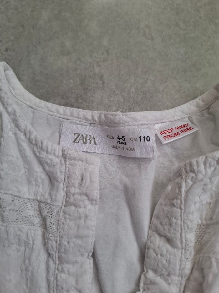 Robe zara 4/5 ans - photo numéro 3