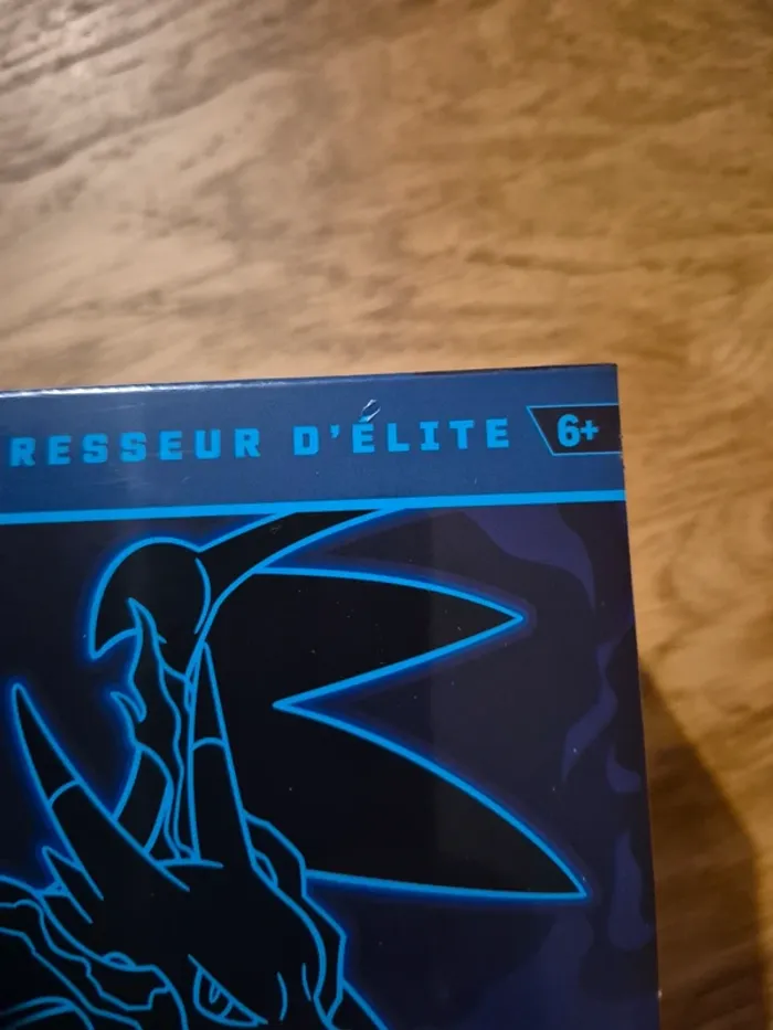 Coffret dresseur d'élite pokémon Flammes Fantasmagoriques me02 dracaufeu neuf Fr - photo numéro 3