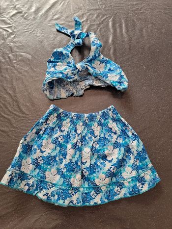 Ensemble petit haut jupe
