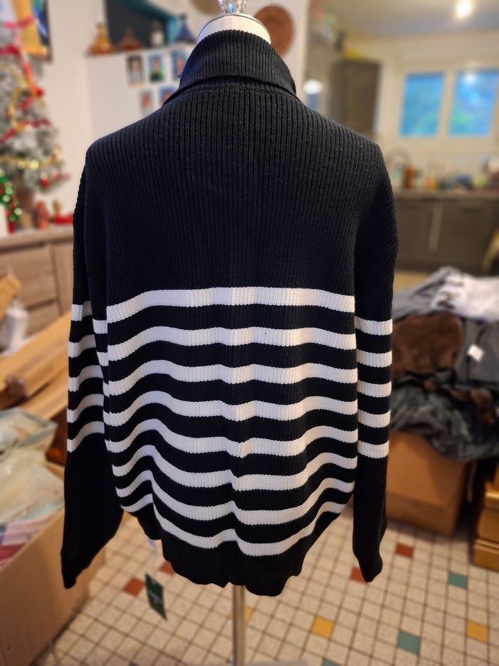 (Y)Pull femme rayer blanc et noir neuf taille 42 marque halara prix 10 euro - photo numéro 3